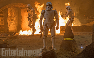 Illustration for article titled Our First Glimpse at The Force Awakens' Deleted Scenes